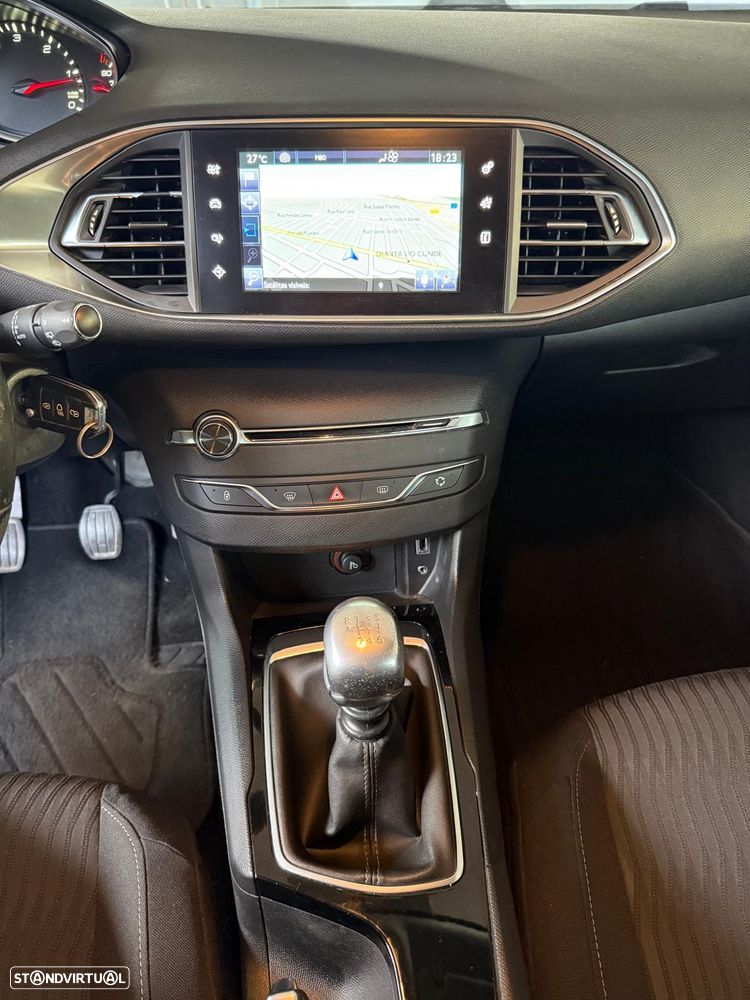 Peugeot 308 1.6 e-HDi Allure J17 - 20