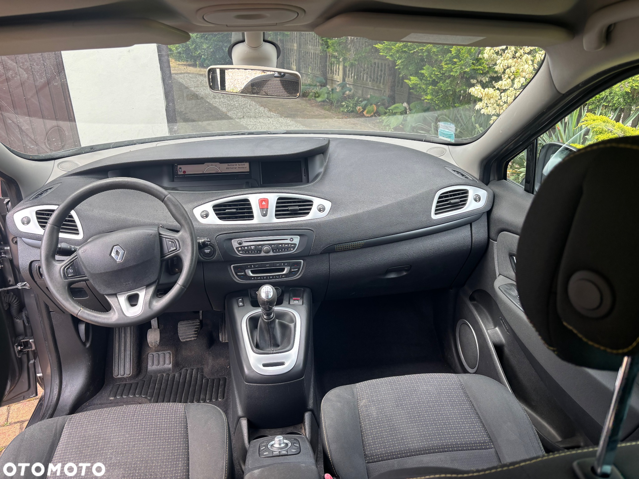 Renault Scenic 1.9 dCi FAP Dynamique - 11