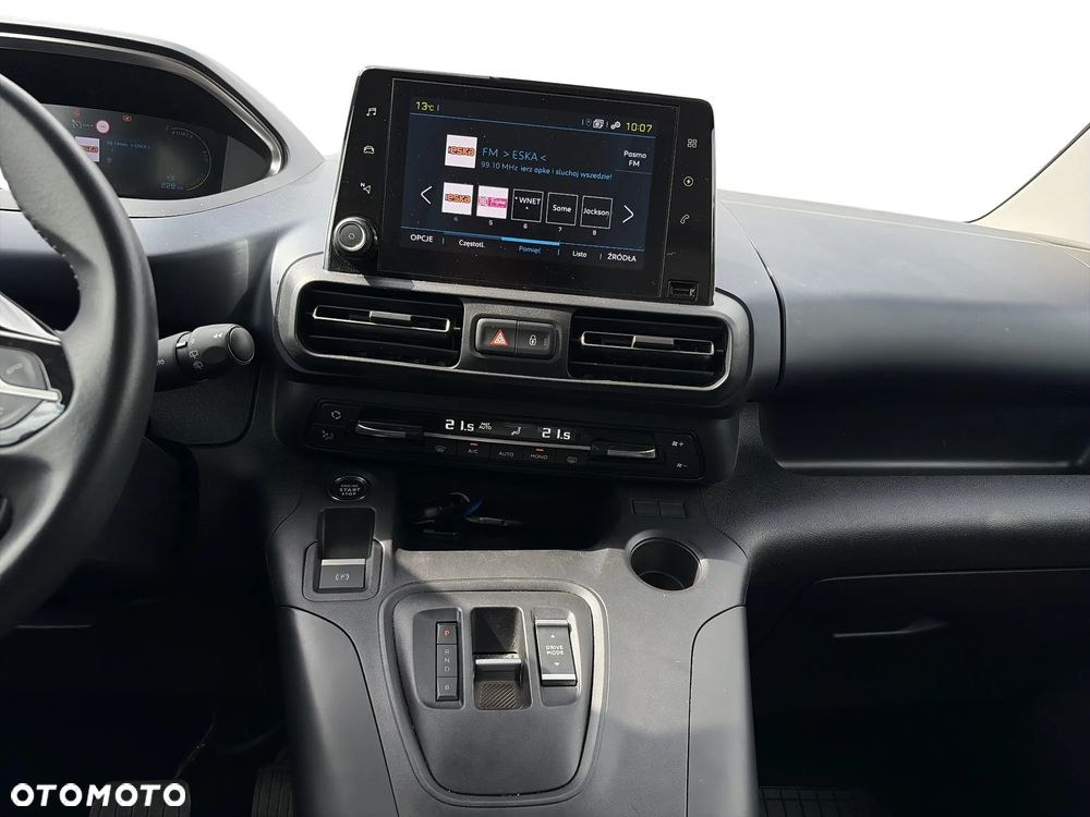 Peugeot Rifter 50kWh Allure - 32