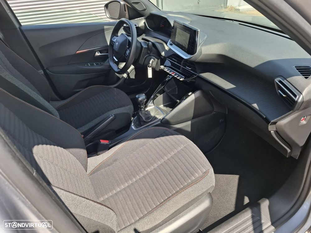 Peugeot 2008 1.2 PureTech Active Pack - 28