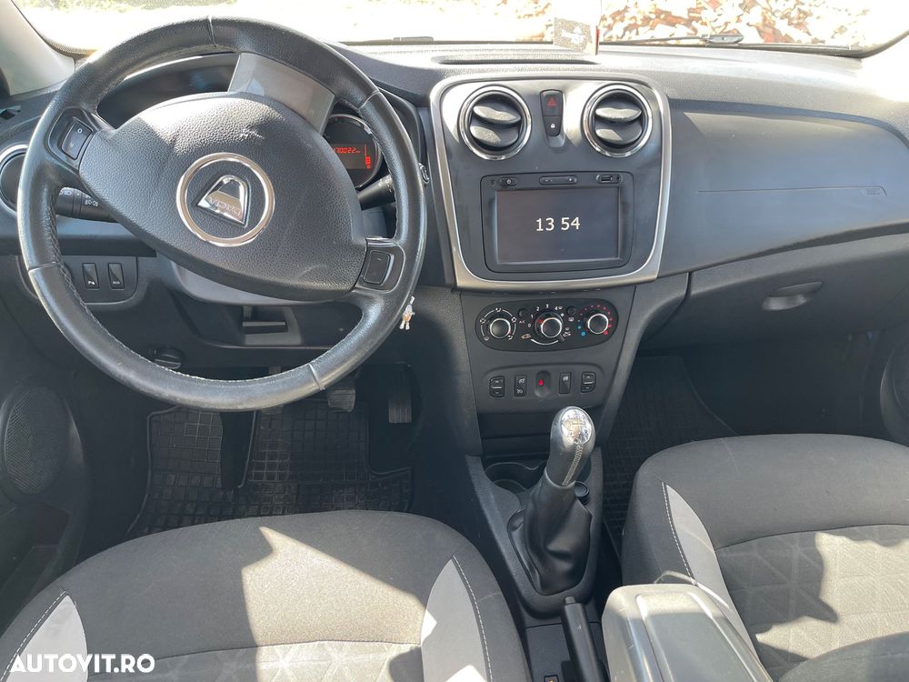 Dacia Sandero 0.9 90CP Stepway - 8
