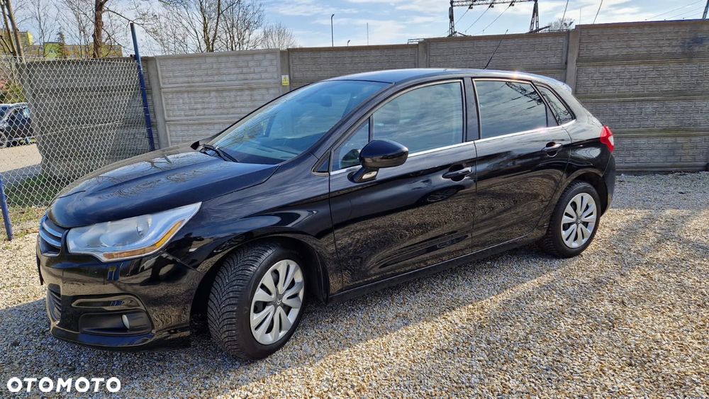 Citroën C4 VTi 120 Exclusive - 3