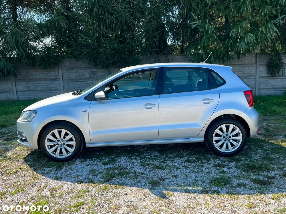 Volkswagen Polo 1.4 TDI Blue Motion Technology Lounge - 4