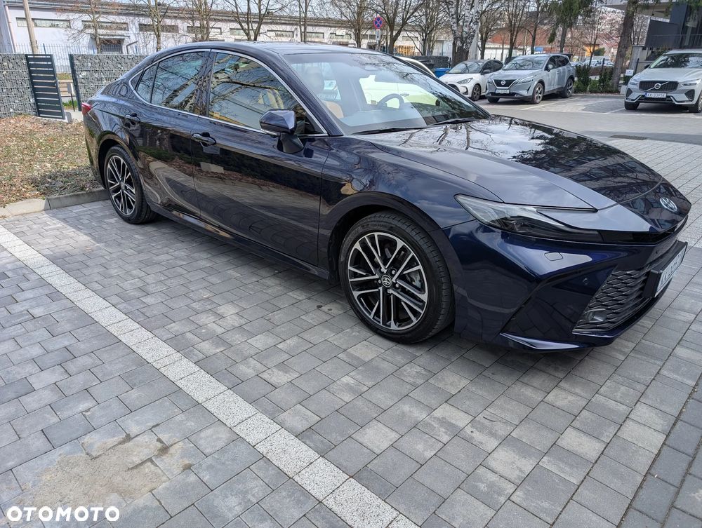 Toyota Camry 2.5 Hybrid Dynamic Force Executive e-CVT - 1