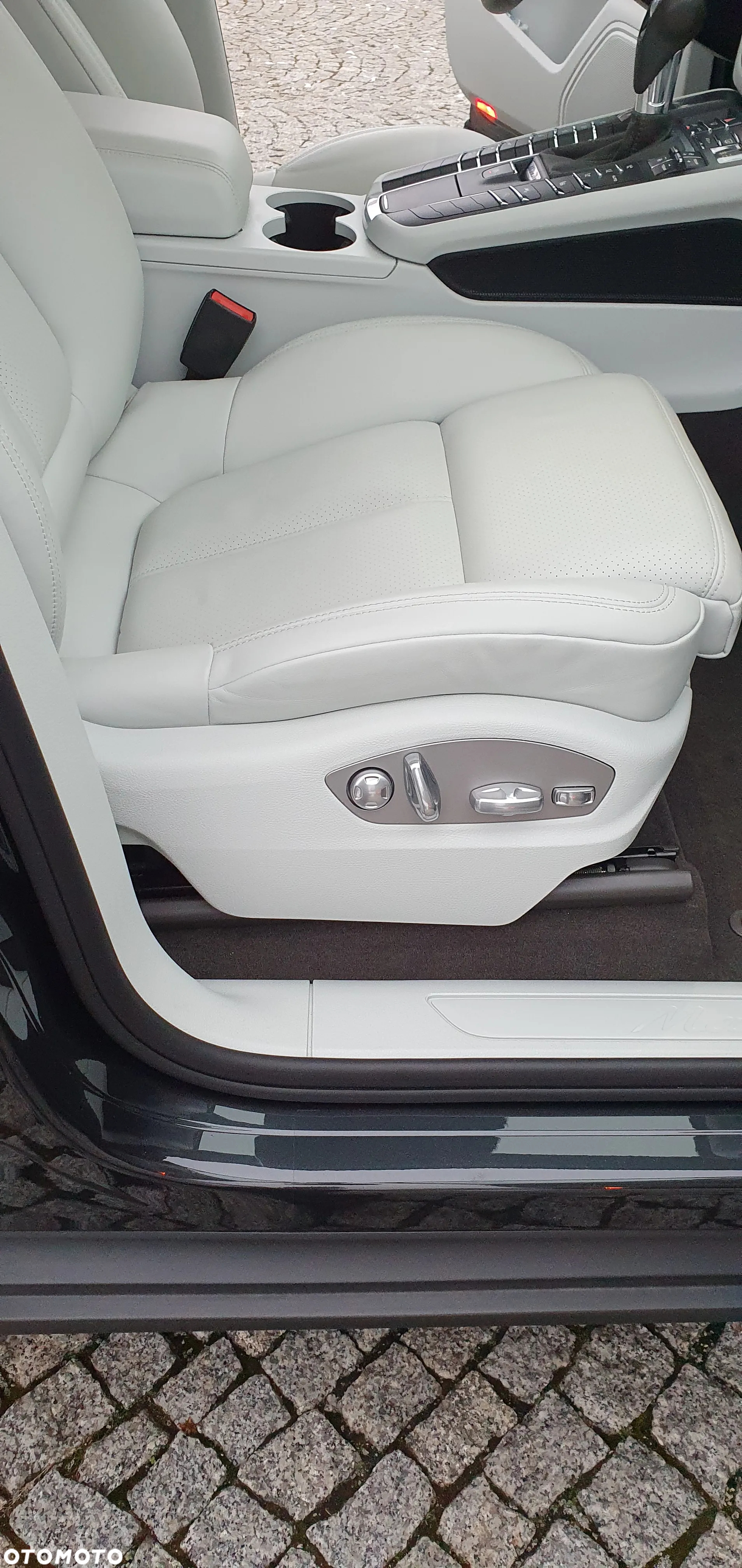 Porsche Macan Standard - 10