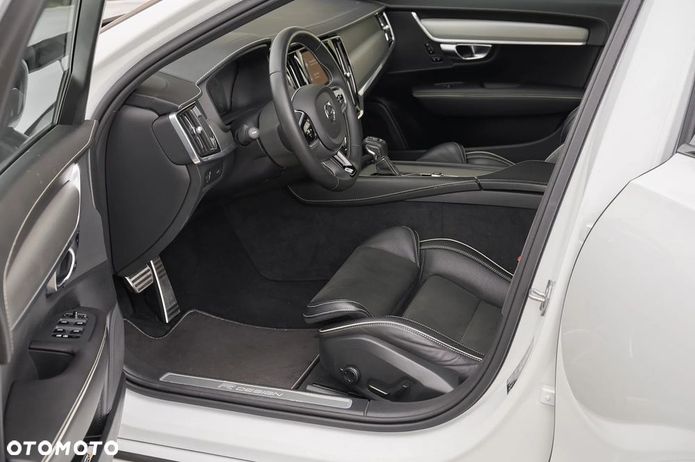 Volvo V90 T5 R-Design - 5