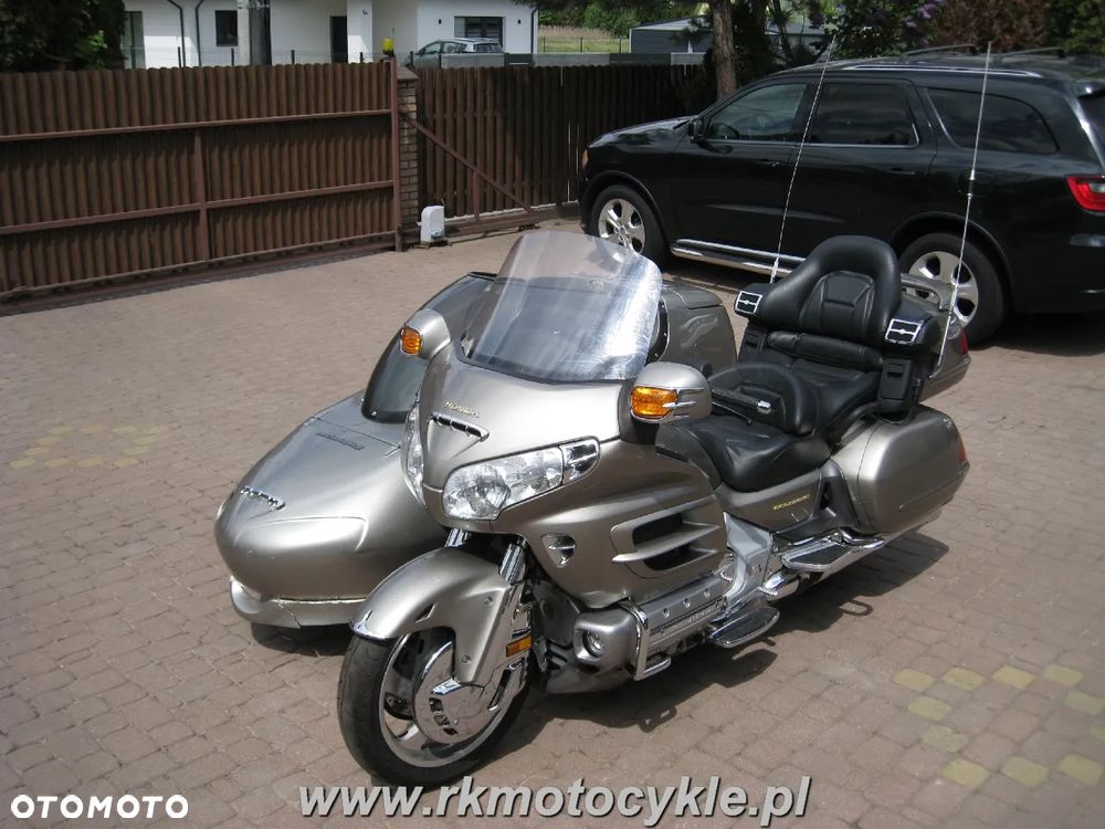 Honda GL - 23