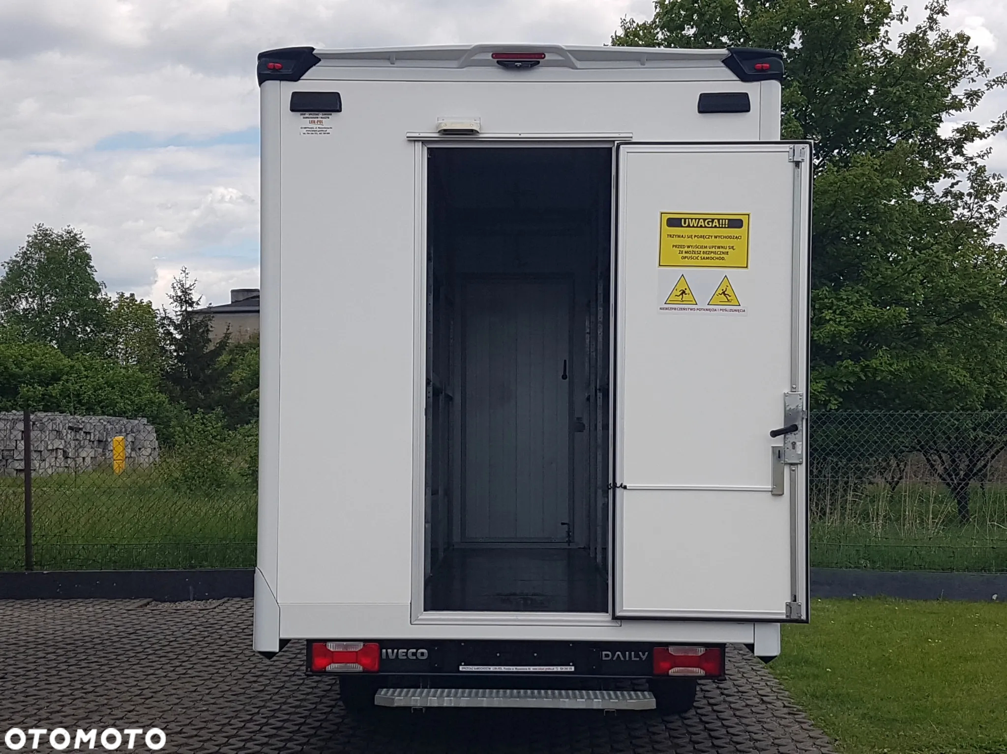 Iveco DAILY KONTENER NISKOPODŁOGOWY 4,43x2,23x2,42 SKLEP FOODTRUCK BAR KLIMA KONIOWÓZ KAMPER - 5
