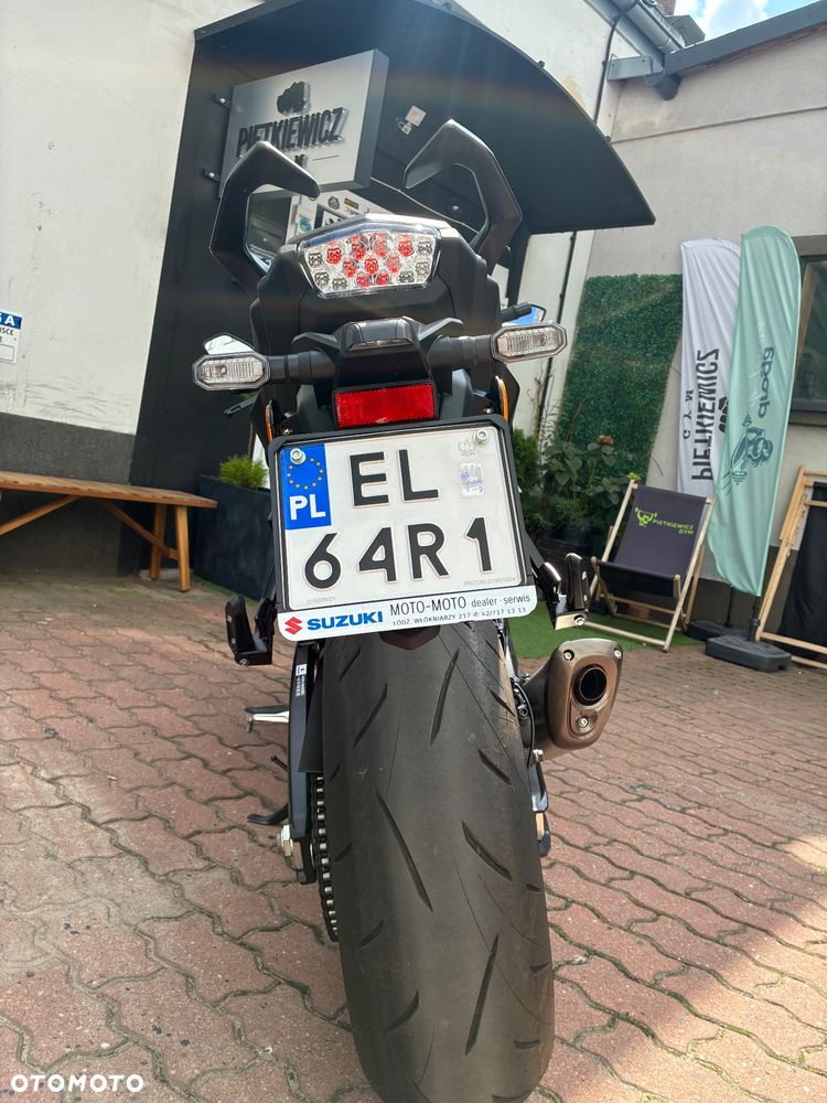 Suzuki GSX 1000 - 7