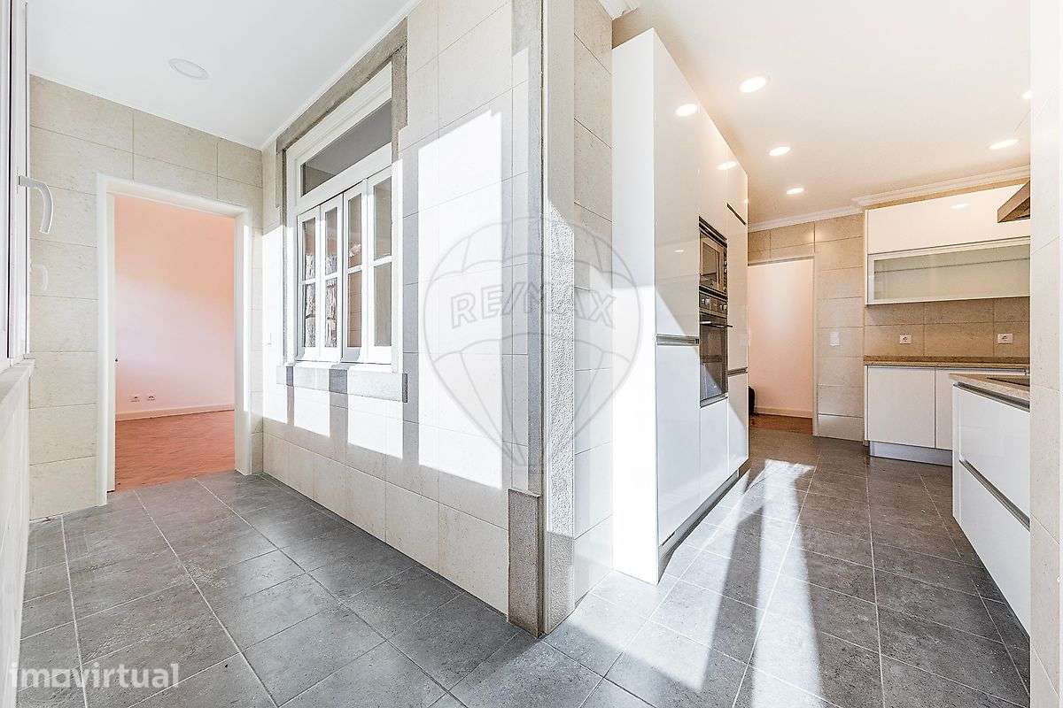 Apartamento T4 para arrendamento - Grande imagem: 2/32