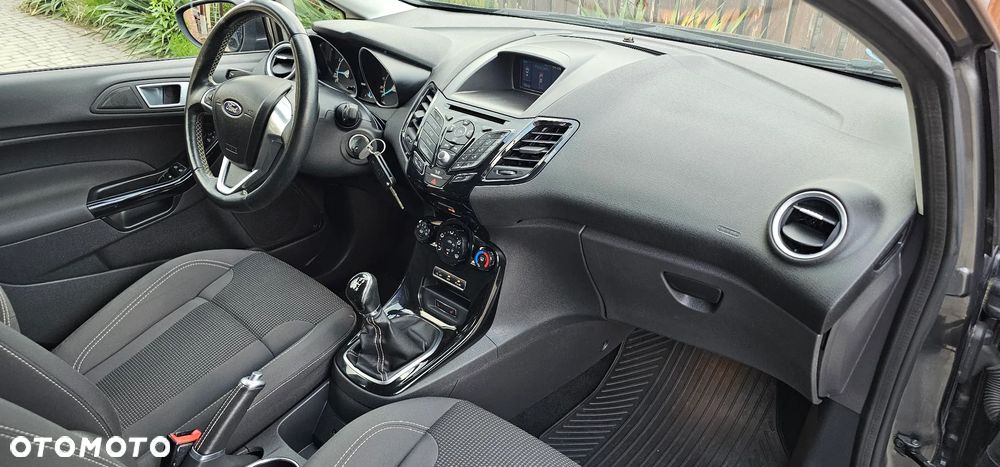 Ford Fiesta 1.0 EcoBoost S&S TITANIUM - 20