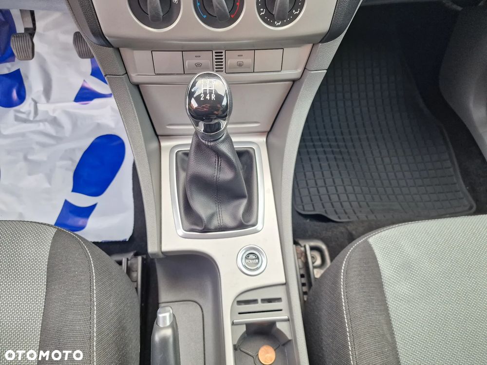 Ford Focus 1.8 FF Trend - 20