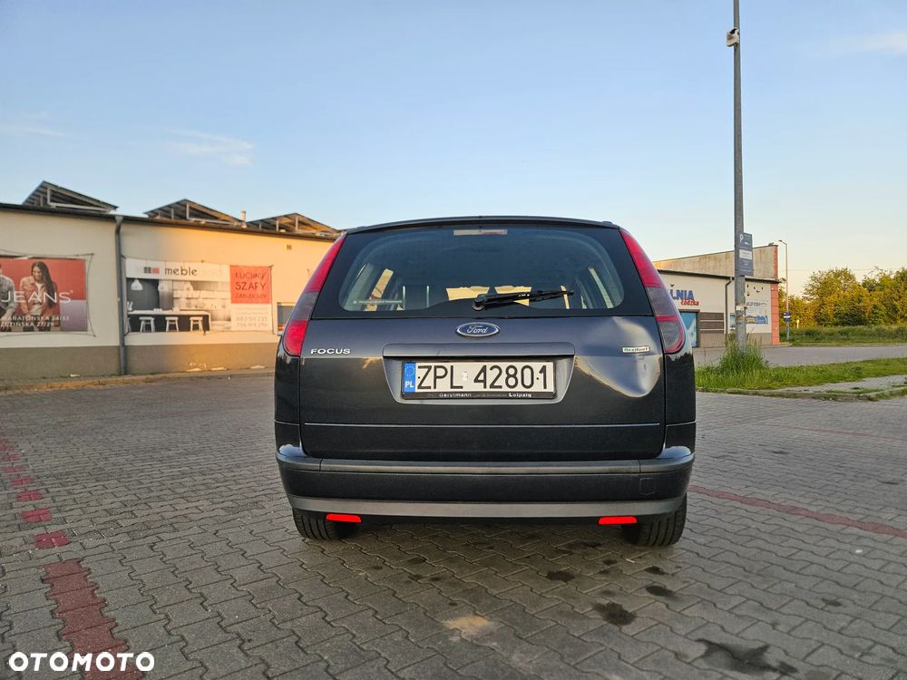 Ford Focus Turnier 1.8 Style+ - 16