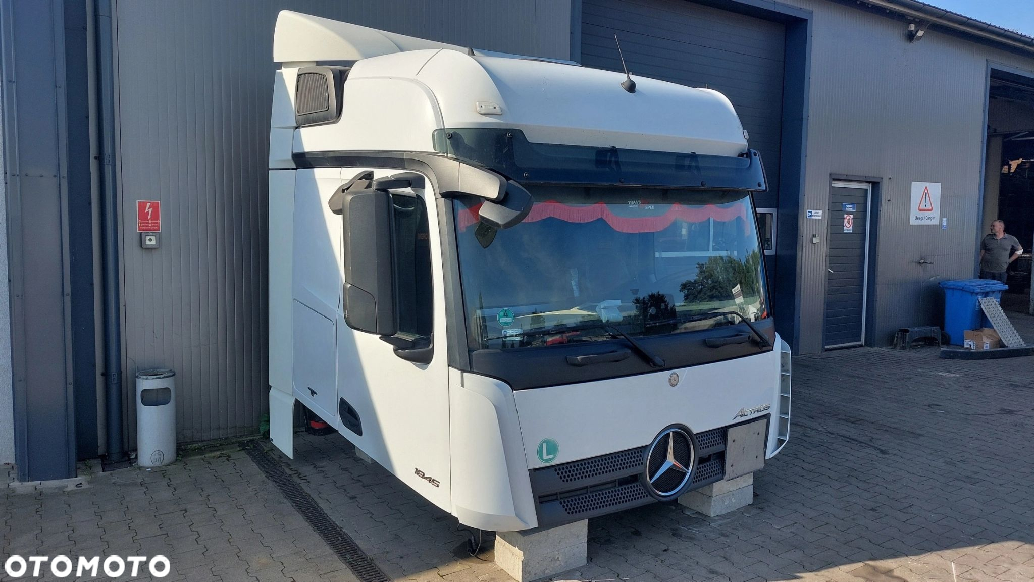 MERCEDES ACTROS MP4 KABINA KPL BIG SPACE EURO 6 - 2