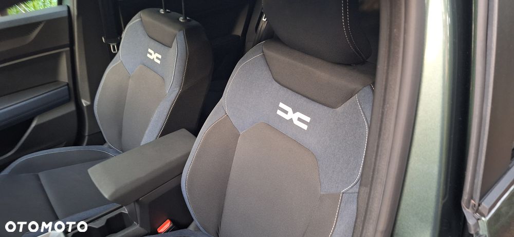 Dacia Duster 1.6 Full Hybrid 140 Journey MMT - 28