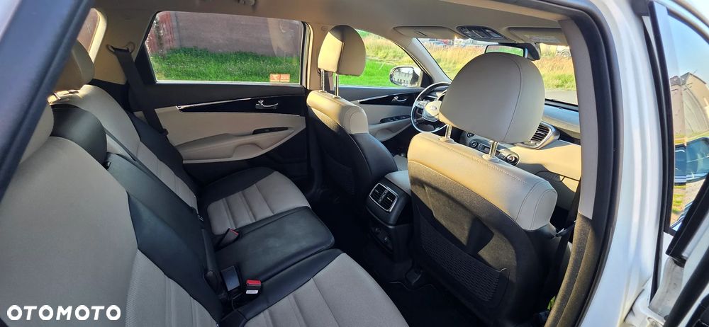 Kia Sorento 2.0 CRDI GT Line - 8