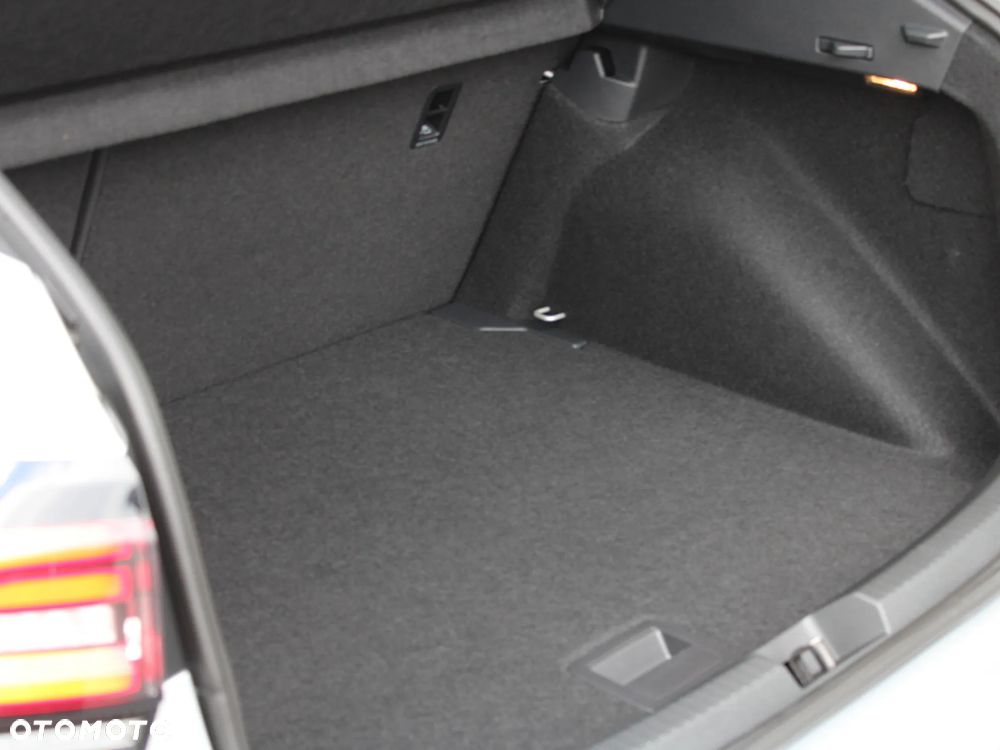 Volkswagen Taigo 1.0 TSI Life Plus DSG - 18