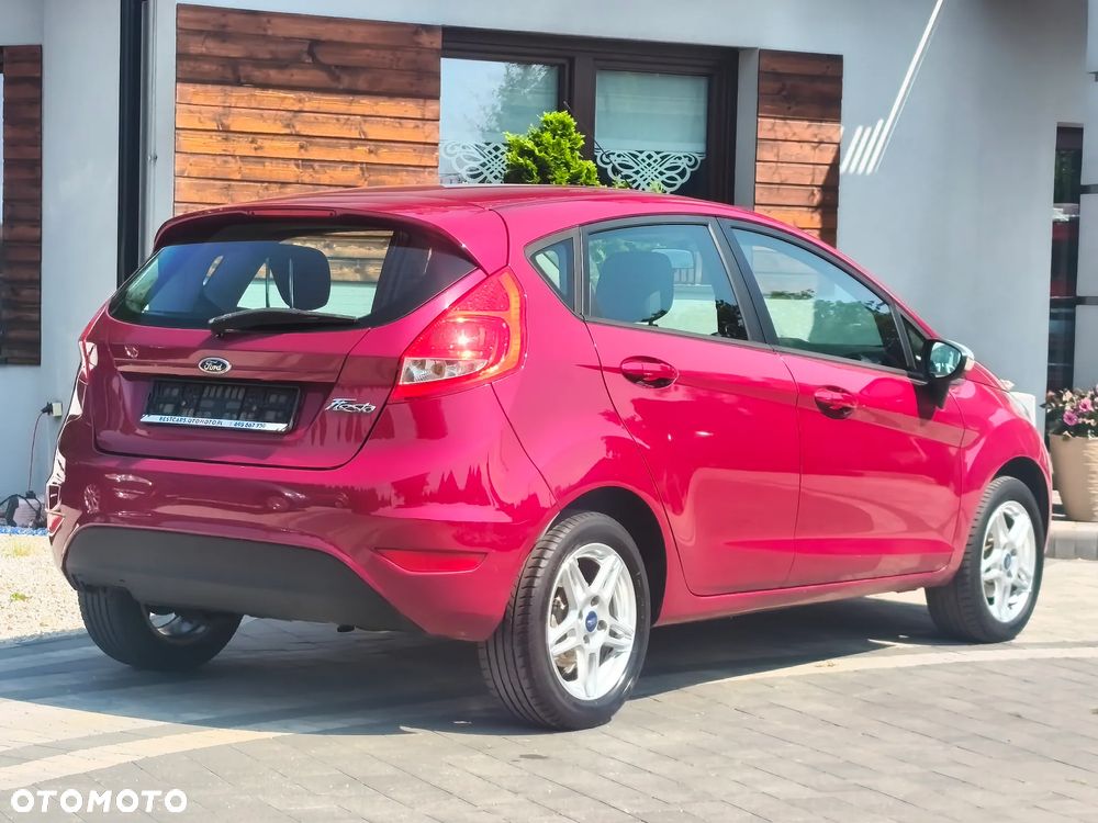 Ford Fiesta 1.25 Ghia - 21