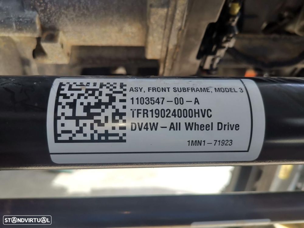 CHARRIOT FRONTAL TESLA MODEL 3 - 1