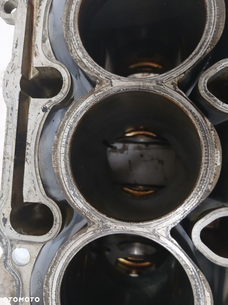 BLOK SILNIKA BMW E90 N43B20A 7558226 - 6