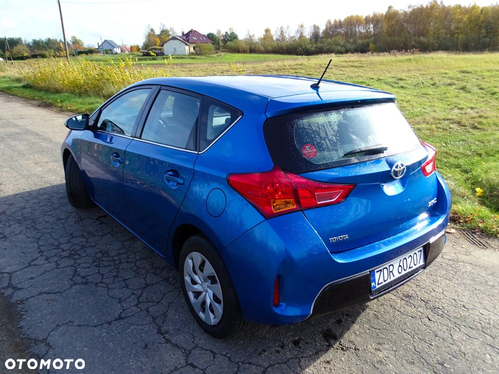 Toyota Auris 1.33 VVT-i Comfort - 10