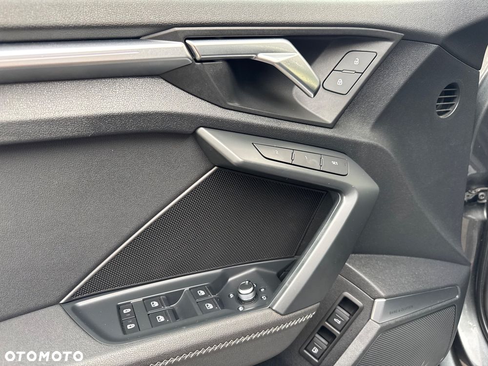 Audi A3 Sportback 1.4 TFSI e-tron S line Sportpaket - 32