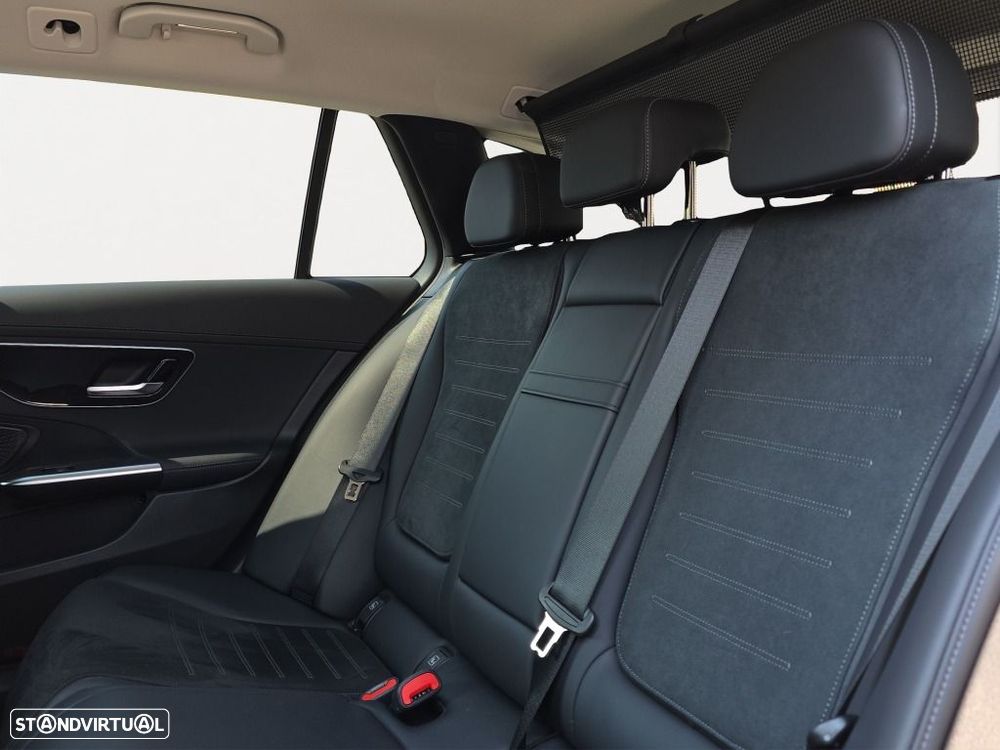 Mercedes-Benz C 300 de AMG Line - 16