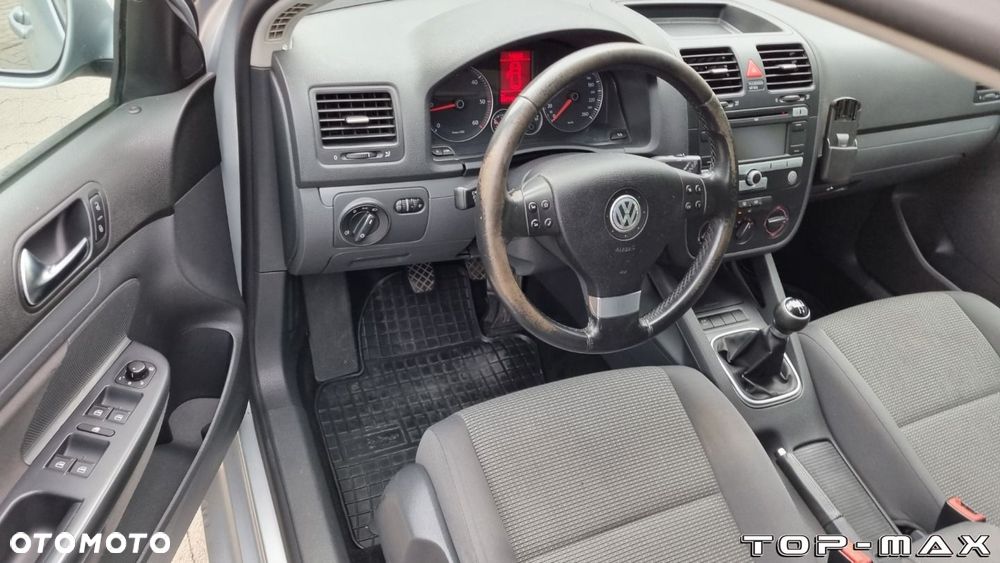 Volkswagen Golf - 18