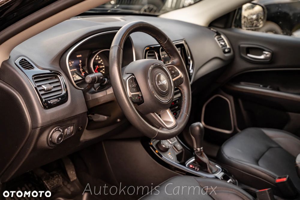 Jeep Compass - 12