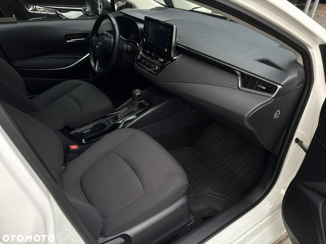 Toyota Corolla - 14