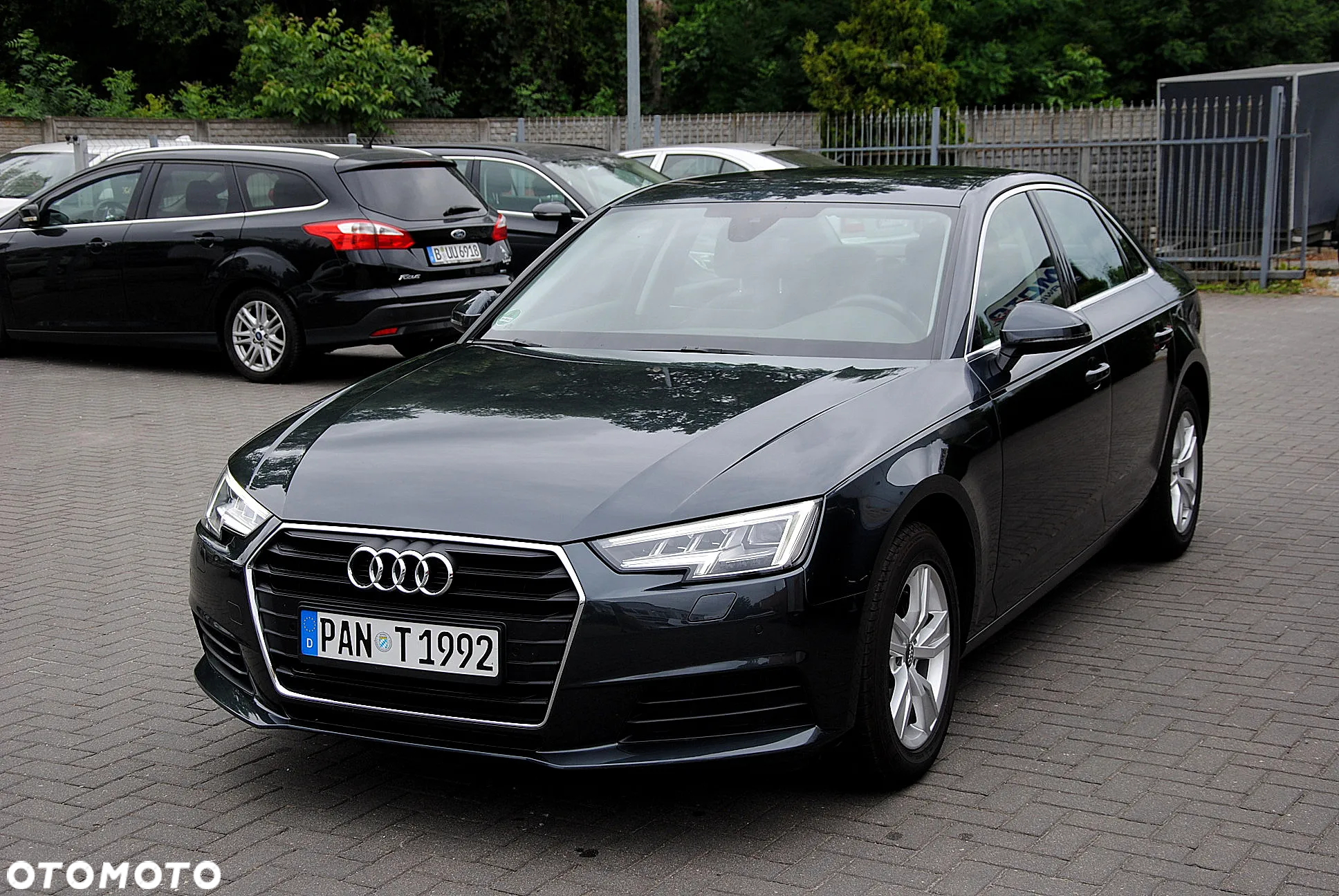 Audi A4 2.0 TDI S tronic design - 2