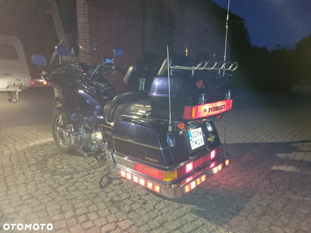 Honda GL - 8