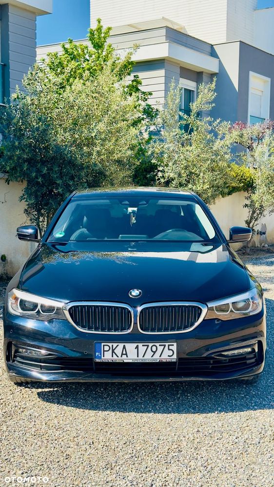 BMW Seria 5 520e - 1