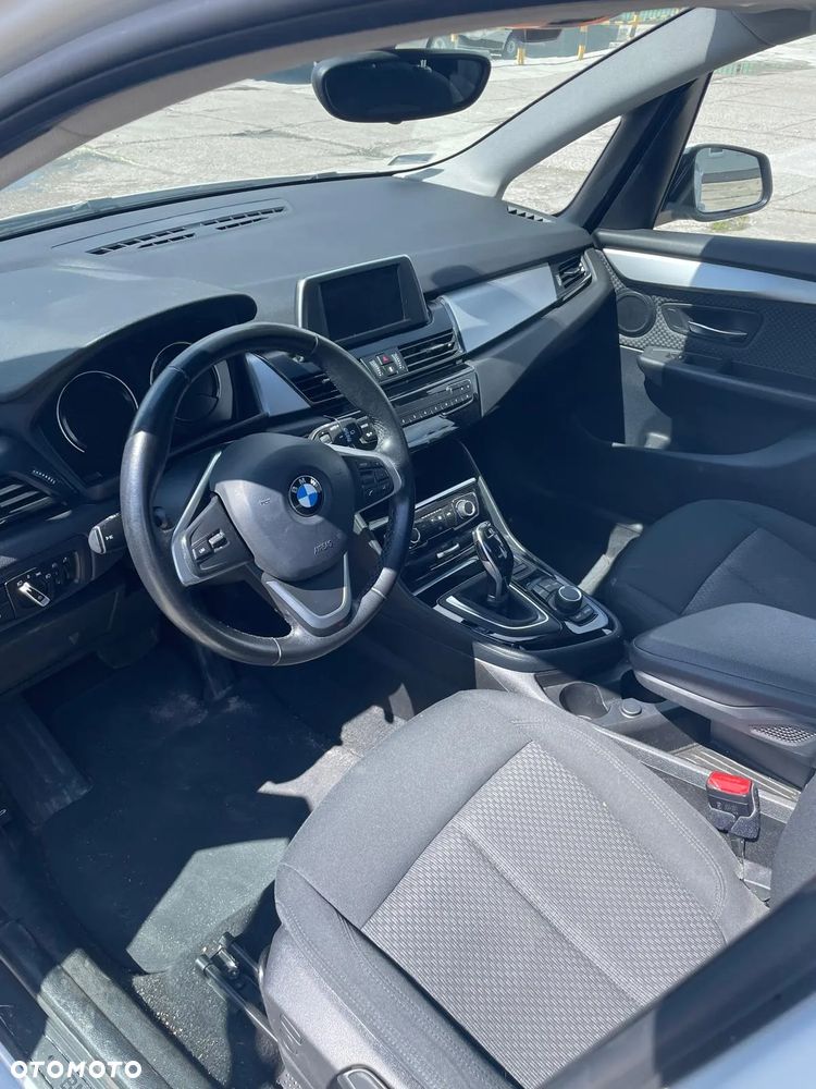 BMW Seria 2 218i - 2