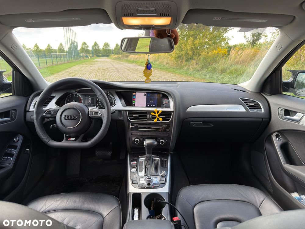 Audi A4 Limousine - 13