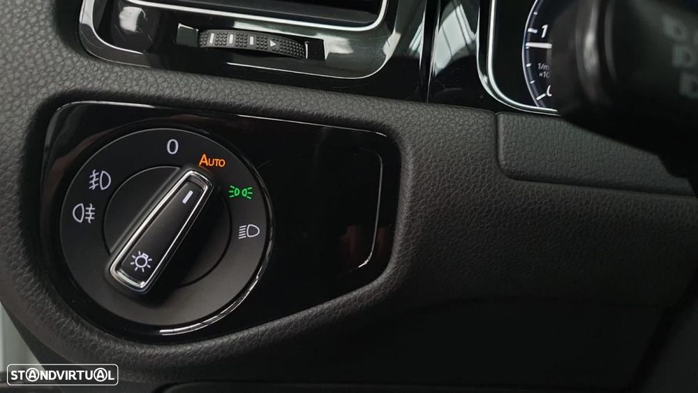 VW Golf 2.0 TDI GTD - 26