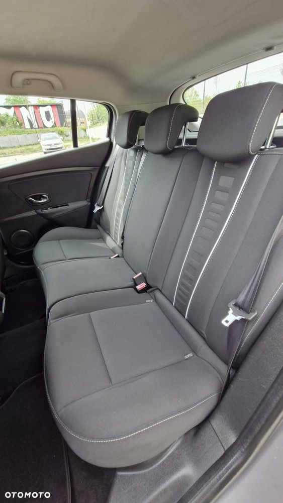 Renault Megane 1.5 dCi Zen EDC - 13