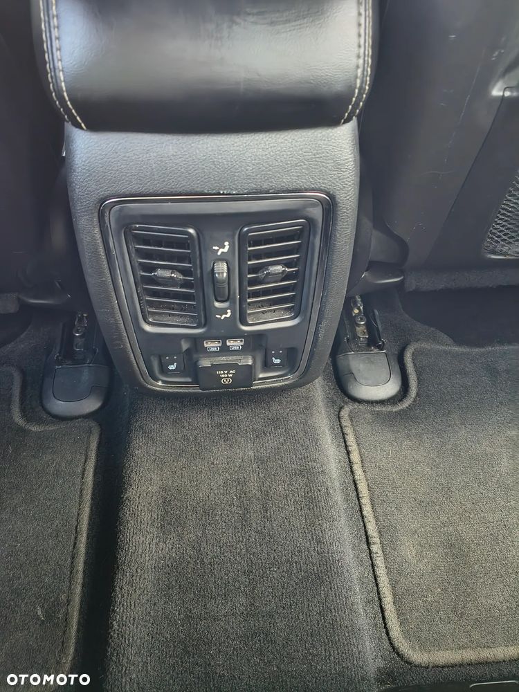 Jeep Grand Cherokee - 8