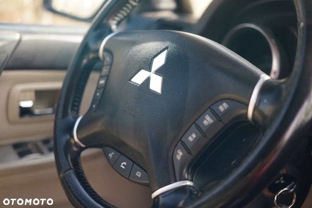Mitsubishi Pajero 3.2 DID Instyle - 36