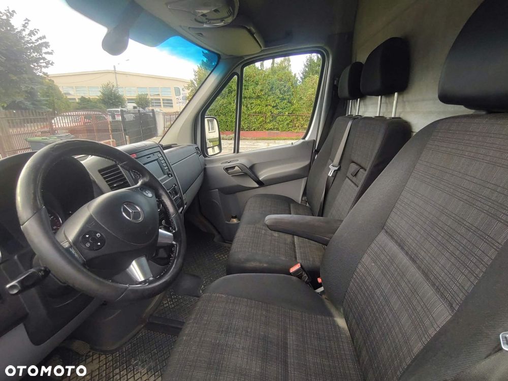 Mercedes-Benz Sprinter - 6