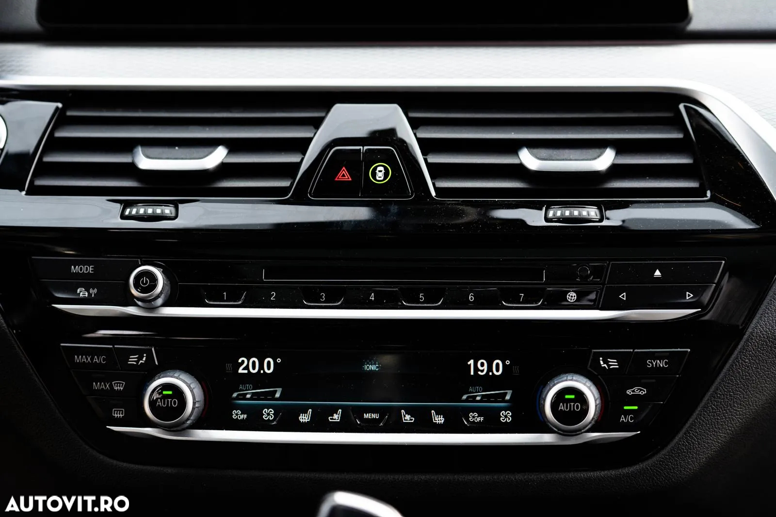 BMW Seria 5 540i xDrive AT - 14