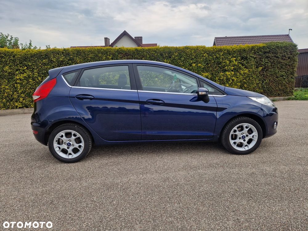 Ford Fiesta 1.4 Autom Titanium - 8