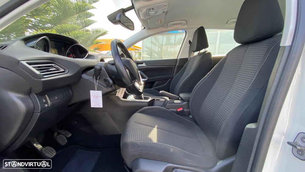 Peugeot 308 1.5 BlueHDi Business Line - 18