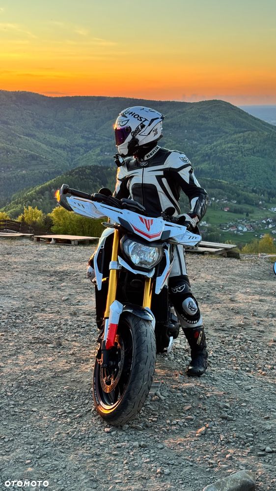 Yamaha MT - 15