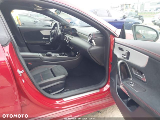 Mercedes-Benz CLA 250 4Matic 8G-DCT Progressive Line Advanced - 5