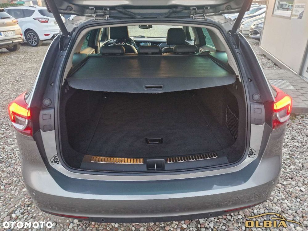Opel Insignia - 18
