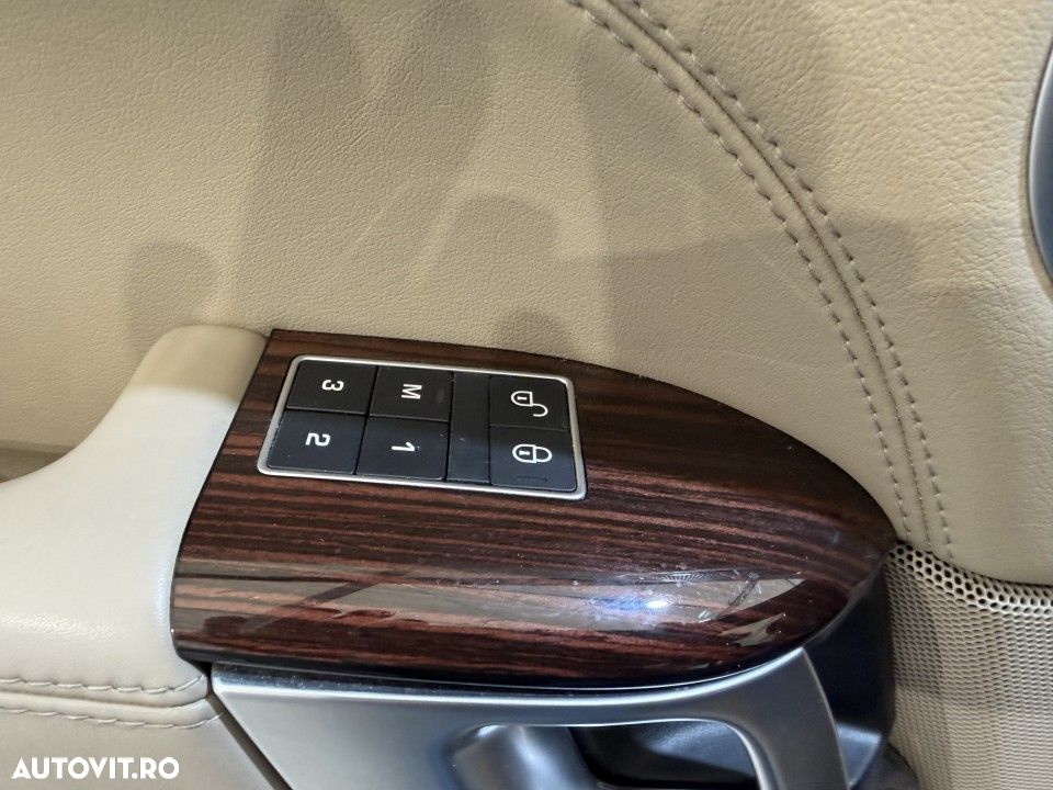 Land Rover Range Rover - 11