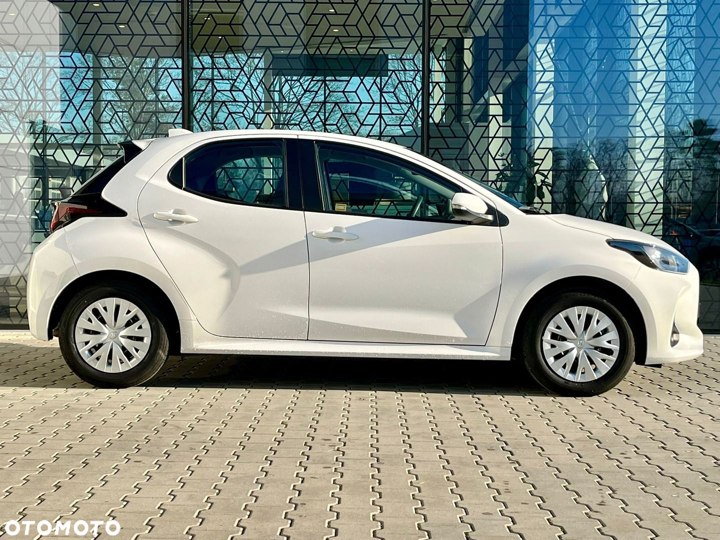 Toyota Yaris - 4