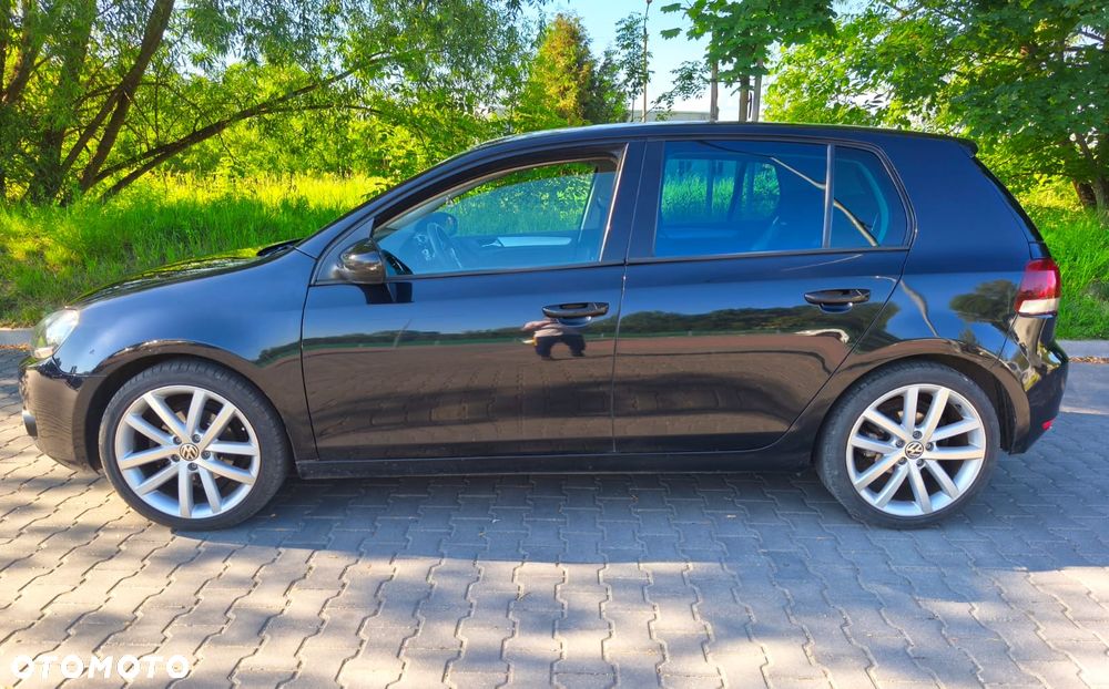 Volkswagen Golf 2.0 TDI Highline - 16