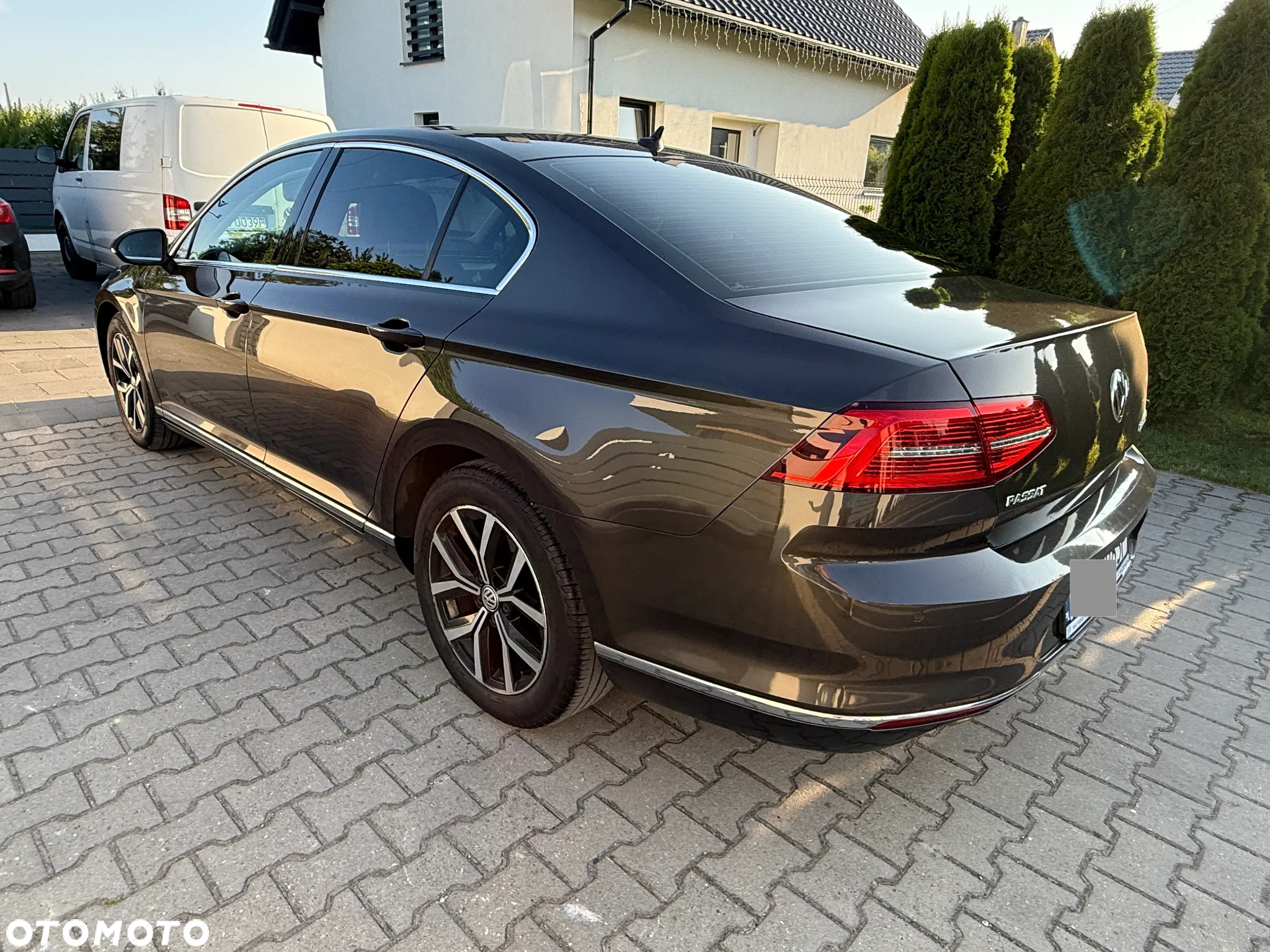 Volkswagen Passat 2.0 TDI BMT Highline DSG - 2